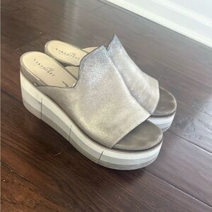 Naked Feet Flow Wedges Size 11